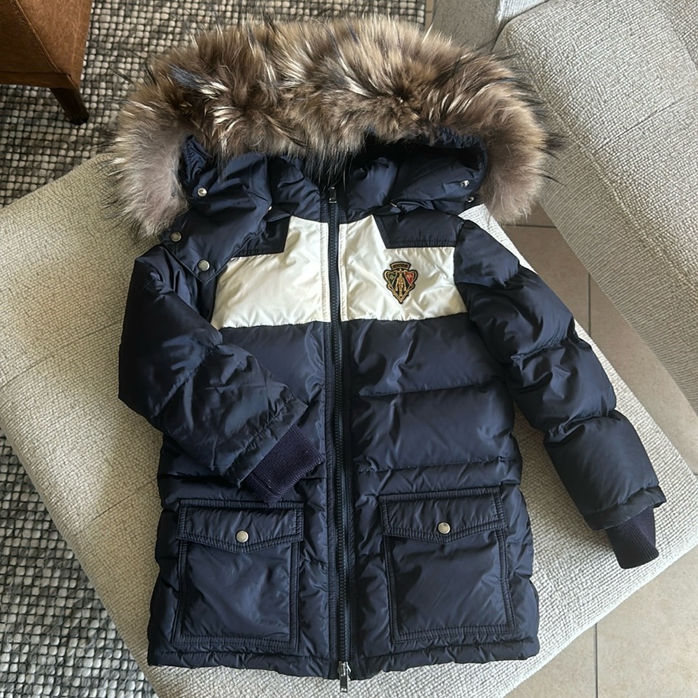 GUCCI Puffer size 4